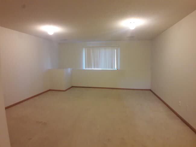 Building Photo - 2187 Cool Stream Cir