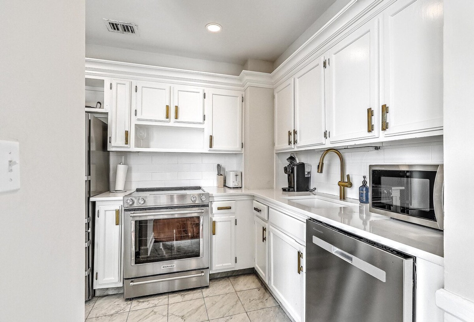 Building Photo - 14 Murray Blvd