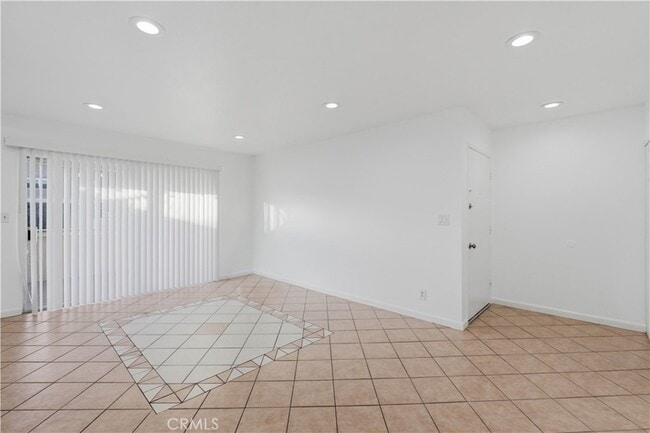 Building Photo - 1250 S Brookhurst St