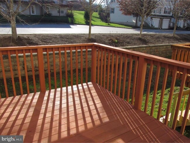 Building Photo - 343 Glenn Rose Cir