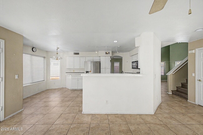 Building Photo - 13166 W Cypress St