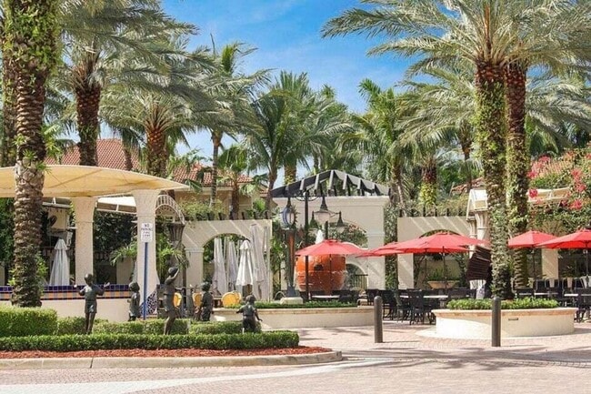 Building Photo - 4803 Sawgrass Breeze Dr