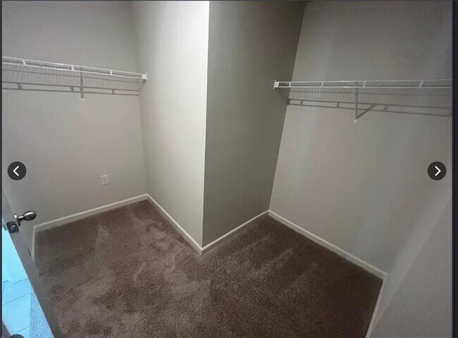 Building Photo - 3041 Greyton Dr