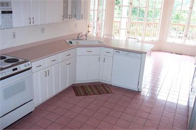 Building Photo - 9405 Locust Hill Rd