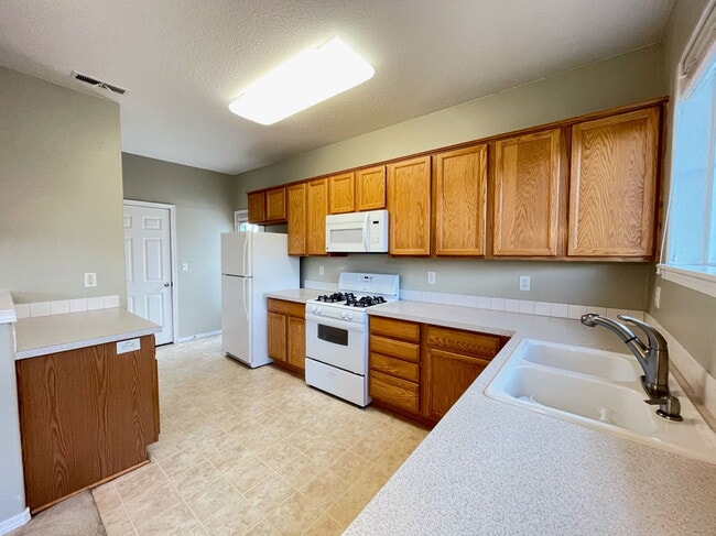 Building Photo - 6252 SW 182nd Terrace