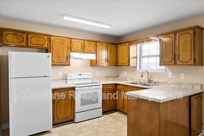 Building Photo - 308 Thompsonville Ln