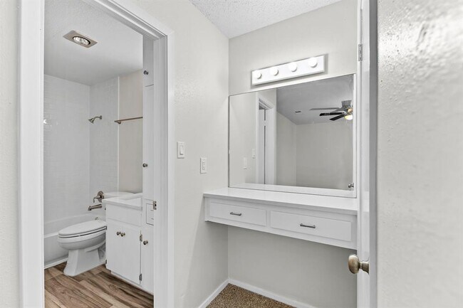 Building Photo - 10807 Lambert Cir