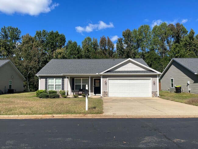 Building Photo - Charming 3/2 Home in Boiling Springs!