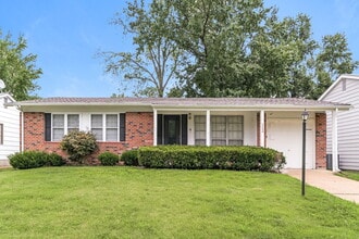 Building Photo - 2250 Briarcrest Dr
