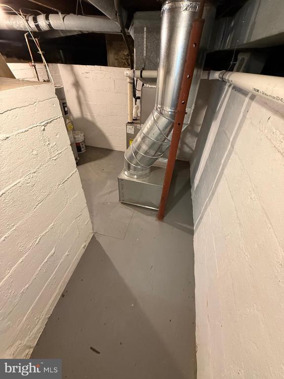 Building Photo - 109 N Main St