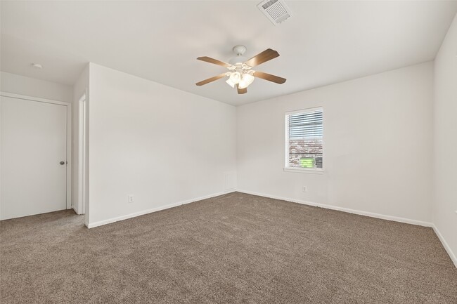 Building Photo - 1411 Mimosa Ln