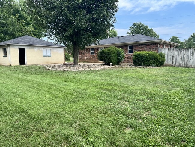 Building Photo - 276 Probus Dr