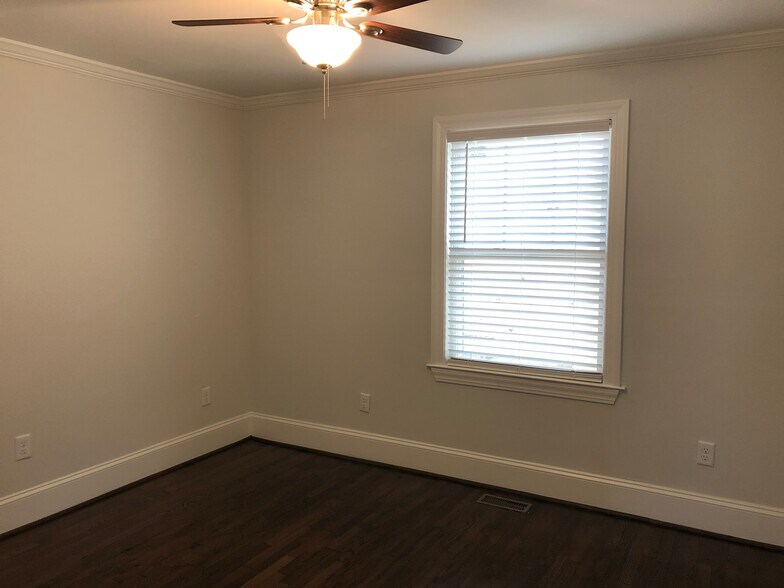 Building Photo - 22 Bridwell Ave