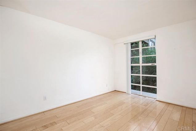 Building Photo - 1250 Cave St
