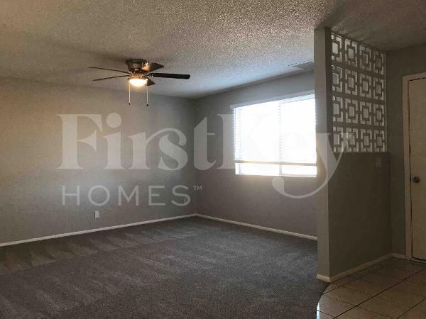 Building Photo - 4635 West Palo Verde Avenue