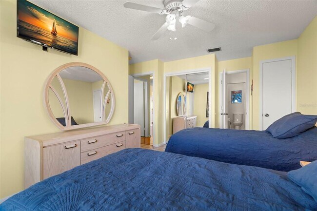 Building Photo - 412 Moorings Cove Dr