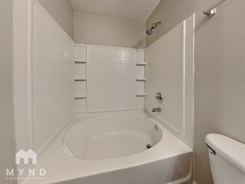 Building Photo - 2696 Creek Mill Ln