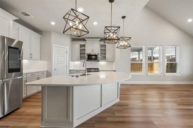 Building Photo - 2104 Prairie Oaks Dr