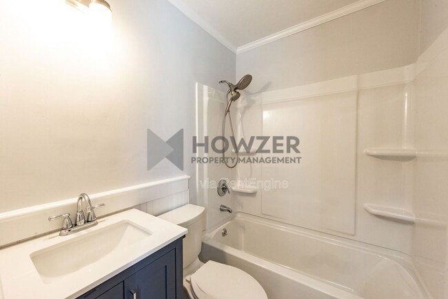 Building Photo - 1 Wimbledon Dr