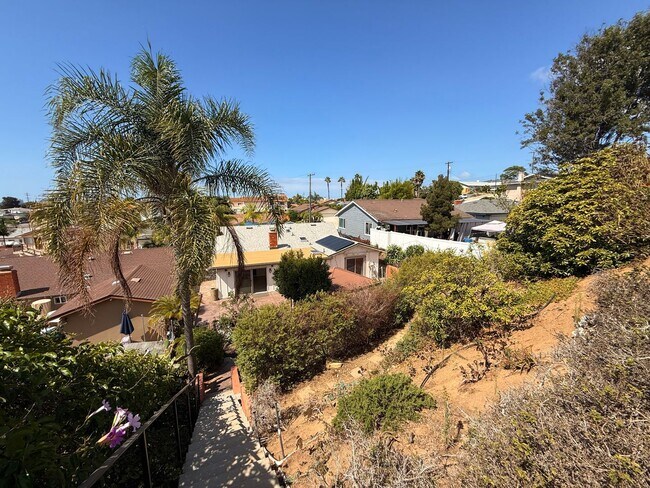Building Photo - Charming 4BR San Diego Home with Front Dec...