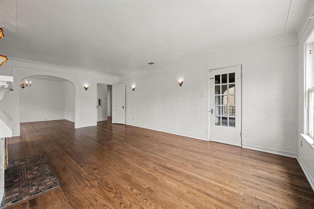 Building Photo - 3458 Normandy Ave