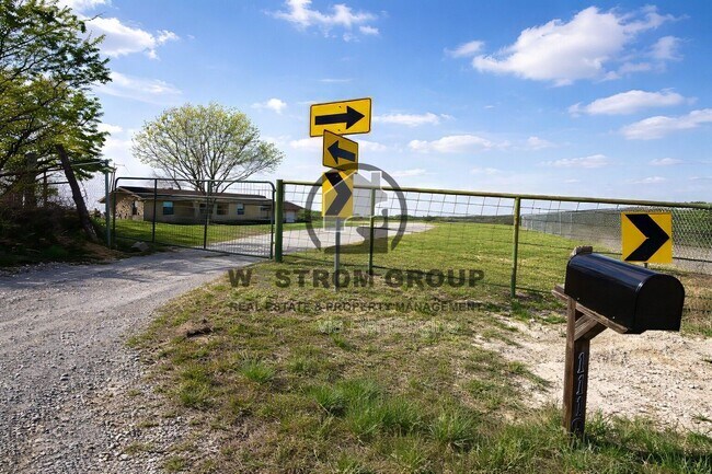 Building Photo - 1119 Salt Creek Rd