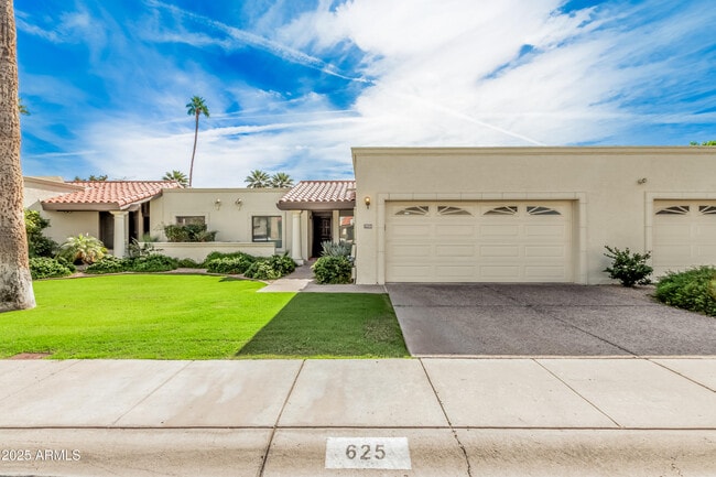 Primary Photo - 625 E Northview Ave