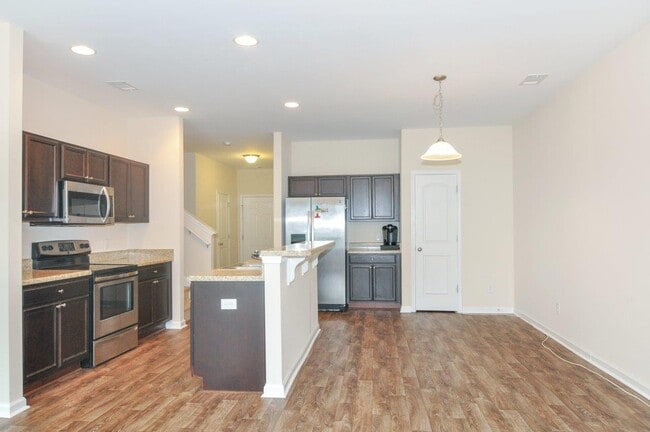 Building Photo - Available Soon!