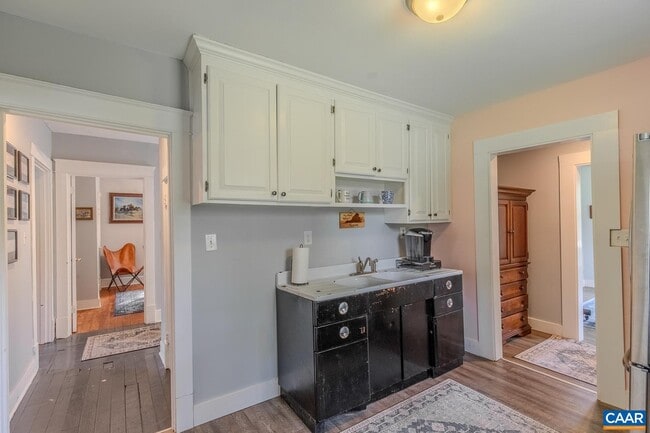 Building Photo - 5165 Three Notch'd Rd