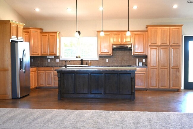 Building Photo - 2460 Wranglers Retreat