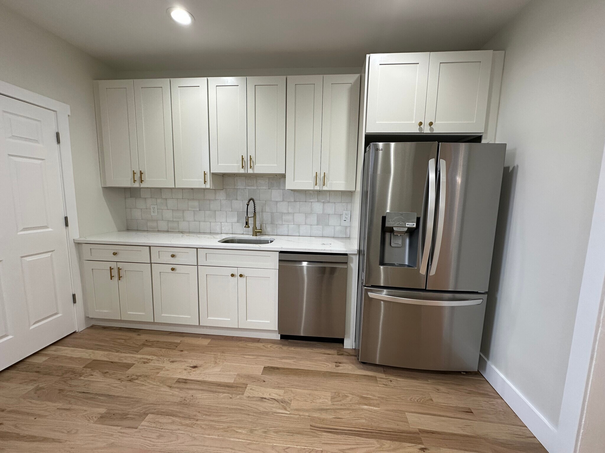 Building Photo - 59 Arnold Ter