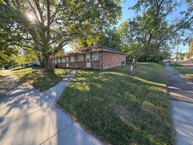 Building Photo - 77 Walbridge Ave