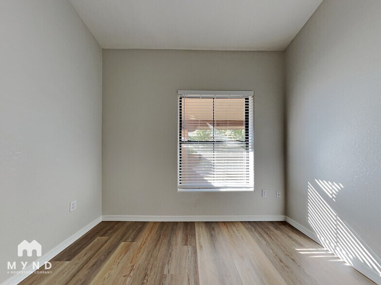 Building Photo - 1351 N Pleasant Dr