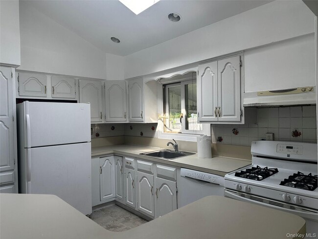 Building Photo - 46 Haverford Rd