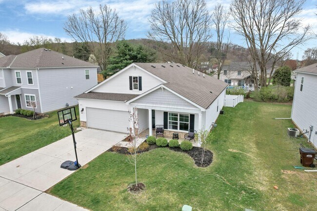 Building Photo - 383 Kells Ct E