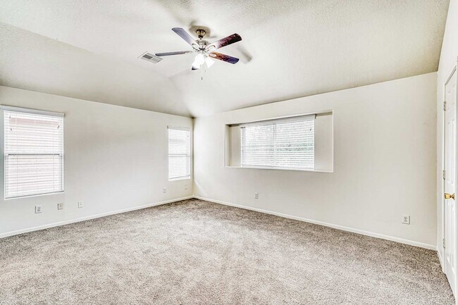 Building Photo - 3514 Barkers Crossing Ave