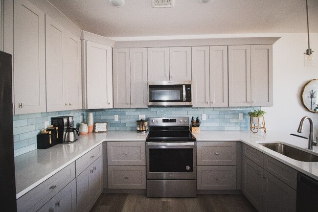 Building Photo - 2402 49th Ave Ct
