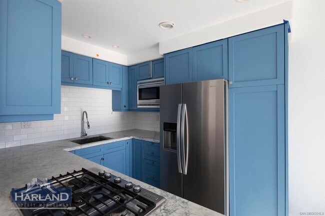 Building Photo - 721 Camino Del Mar