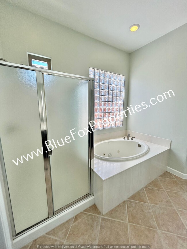Building Photo - 12841 N Cactus Terrace Pl