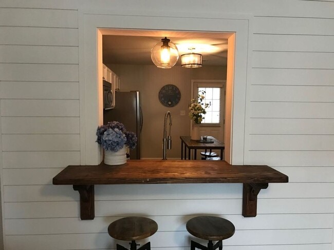 Building Photo - Welcome to Carolina Forest!