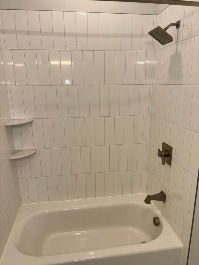 Building Photo - 156 Liverpool St