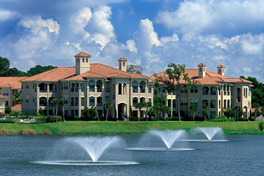 Building Photo - Village on the Lake