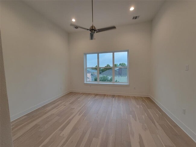 Building Photo - 3807 Threadgill St