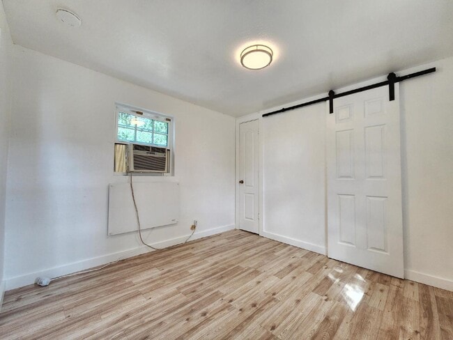 Building Photo - Updated 1-Bedroom Home with Spacious Yard ...