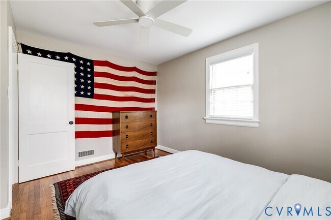 Building Photo - 3342 Grandview Dr