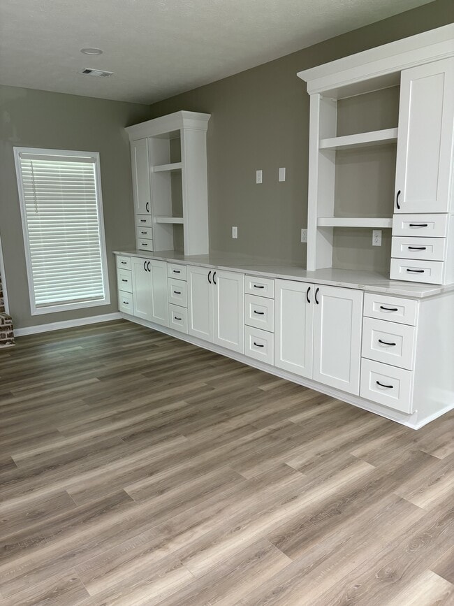Building Photo - 74 Azalea Dr