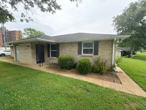 Building Photo - 382 Monaco Dr