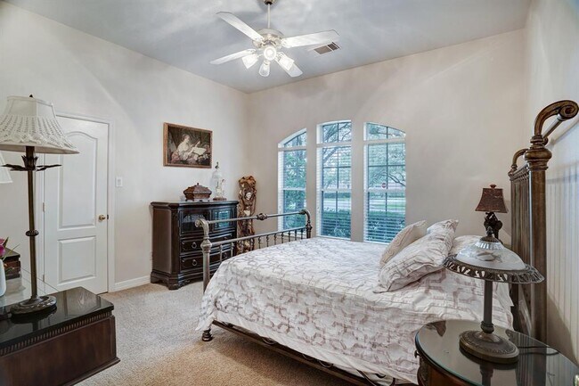 Building Photo - 5307 Summerland Ridge Ct