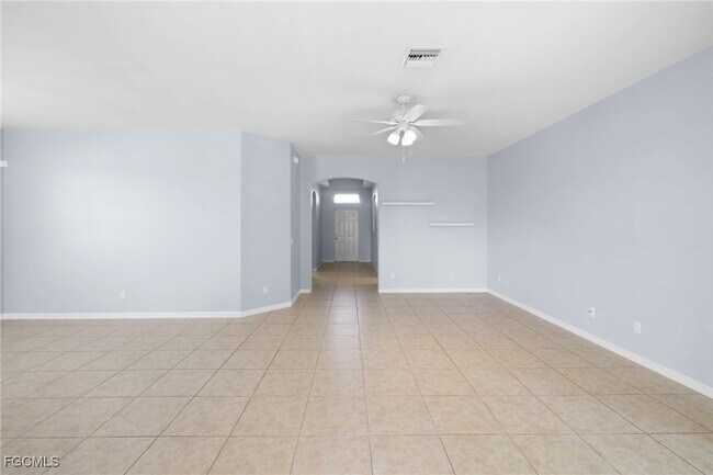 Building Photo - 1322 SW 22nd Ave