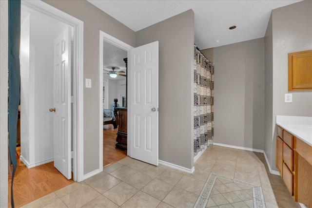 Building Photo - 6610 Beryl Dr